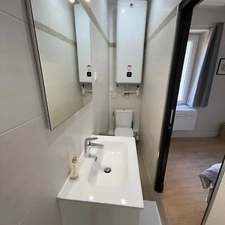 Cozy Et Hyper Centre Apartament *