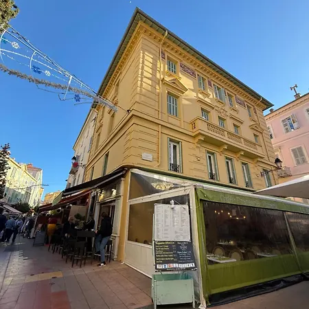 Cozy Et Hyper Centre Apartament *